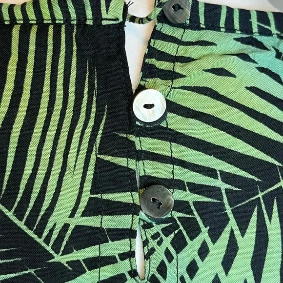 Maggie B Sleeveless Shift Dress Tropical Print - Picture 6 of 9